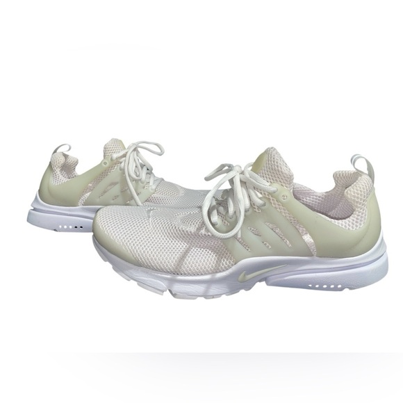 Other - NIKE AIR PRESTO